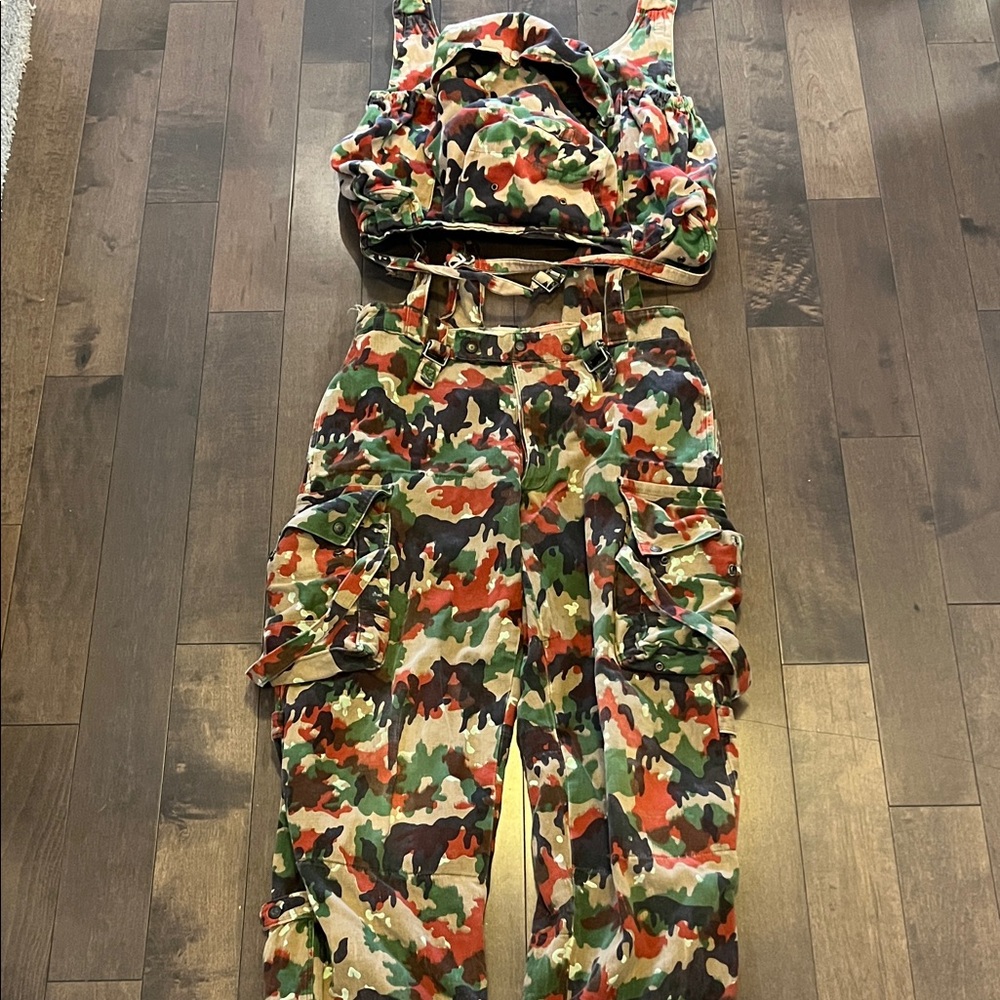 Swiss Army M70 Alpenflage Camo Pants and bag attachment 34